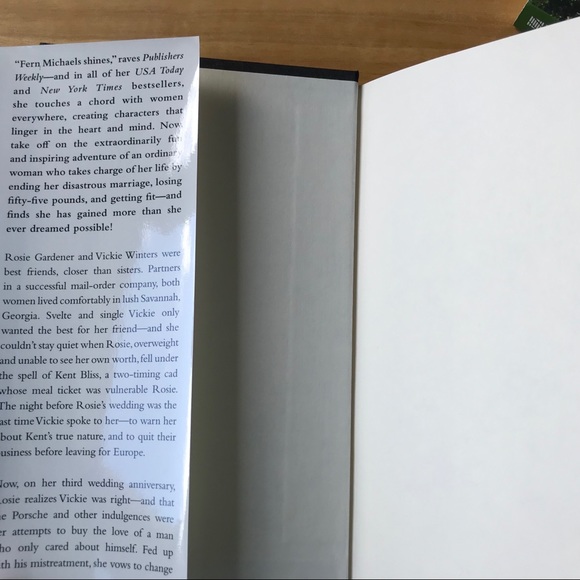 Fern Michaels 2 books Pretty Woman Picture Perfect - Picture 4 of 8